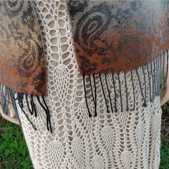 NWOT CEJON Gray, Tan & Brown Paisley 100% Acrylic Made in Italy Scarf Wrap - Picture 3 of 9